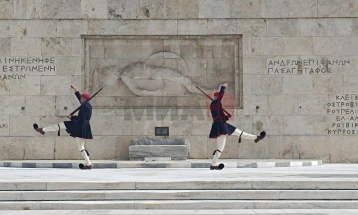 Споменикот на Незнајниот војник во Атина – симбол на вечна почит кон сопствените жртви