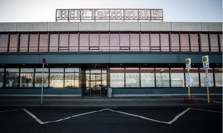 No further disruptions at Berlin airport following drone sighting