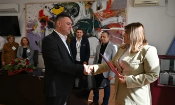 Во Кавадарци доделени уверенија за мандатите на градоначалникот и советниците во Совет на Општината 