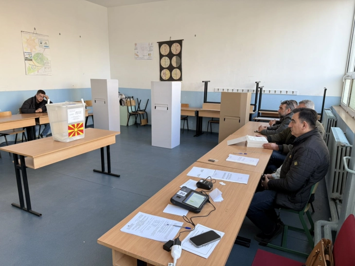 До 9 часот во Струга излезеност од 2,96 отсто