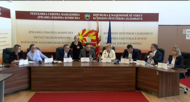 KSHZ-ja ua hoqi akreditimet tetë vëzhguesve vendas për shkak të agjitimit para një vendvotimi