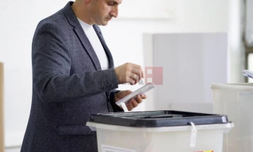 Кандидатот на ВРЕДИ, Фисник Меља прогласи победа во Дебар