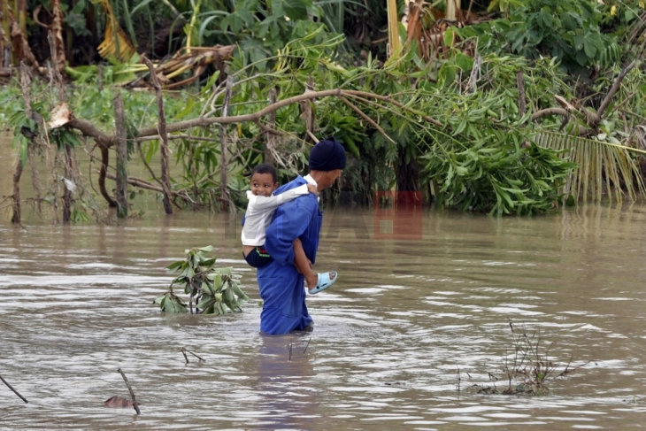 Американска хуманитарна помош за Кубанците, но не и за државата