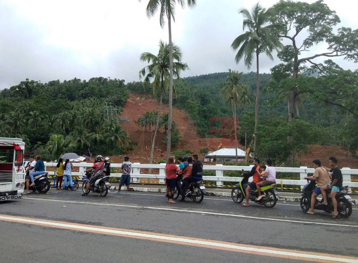 Mijëra njerëz evakuohen në Filipine para tajfunit