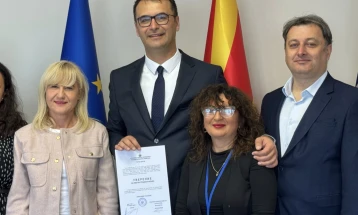 Александар Стојкоски го доби уверението за втор мандат како градоначалник на Општина Ѓорче Петров