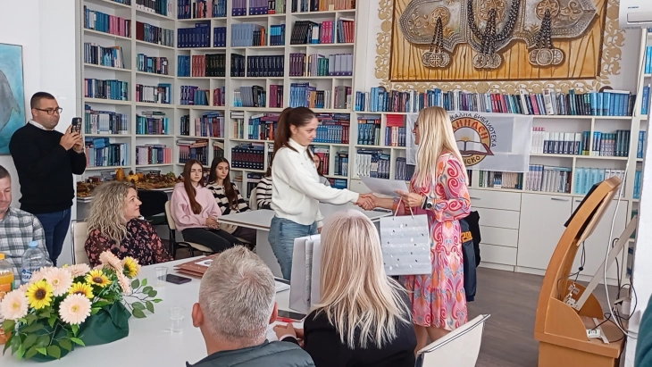 Со доделување награди од конкурсот „Силата на една жена“ во Делчево заокружени активностите по повод Розовиот месец