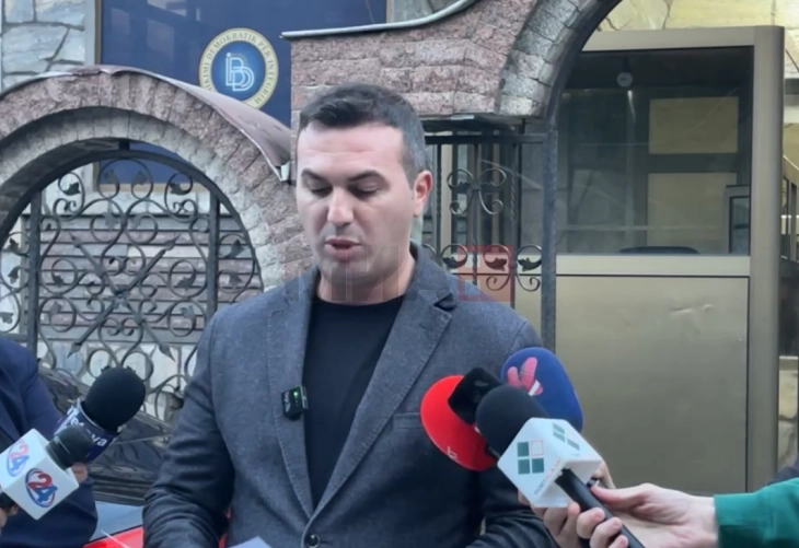 Централно претседателство на ДУИ одлучи да има партиски конгрес до декември, не се разговорало за оставки