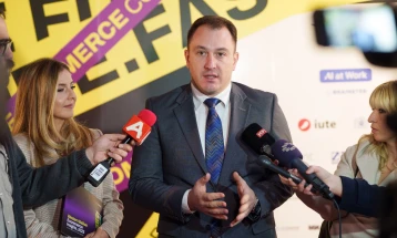 Андоновски: Владата го поддржува развојот на е-трговијата - преку стратегии, интероперабилност и намалена бирократија