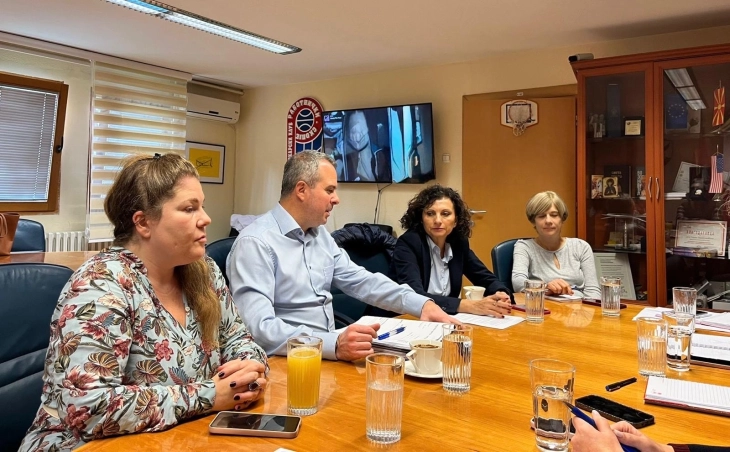 Герасимовски на средба со противкандидатките Ивановска и Среброва, споделени предлози и идеи за поквалитетен Центар