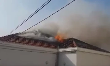 Пожар зафати куќа во Неготино 