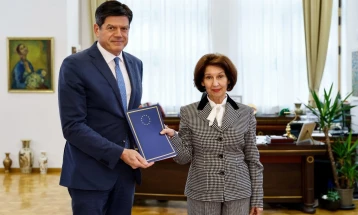 Siljanovska - Davkova e pranoi Raportin e KE-së për përparimin për vitin 2025