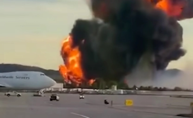 Најмалку седум загинати при уривање на карго-авион на „ЈупиЕс“ во Кентаки