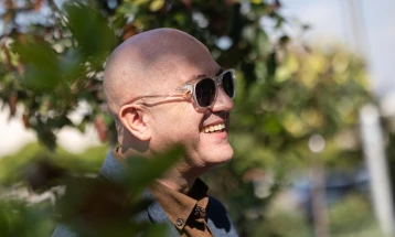 „Ноември“ - дебитантска стихозбирка на Игор Анѓелков