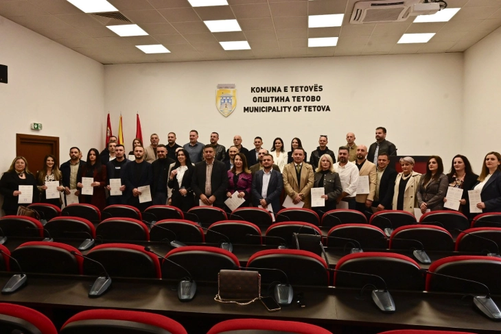 Избраните кандидати за советници во Општина Тетово ги добија уверенијата