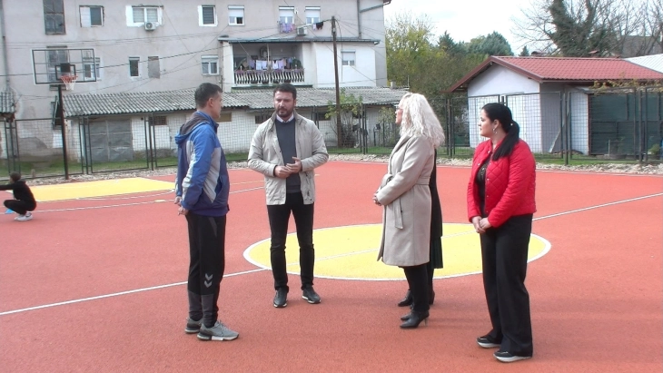 Реконструирано повеќенаменско спортско игралиште во штипската населба Македонка