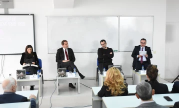 Në Fakultetin Filozofik të Universitetit të Tetovës u promovua libri “Masakrat në Kosovë 1998-1999”