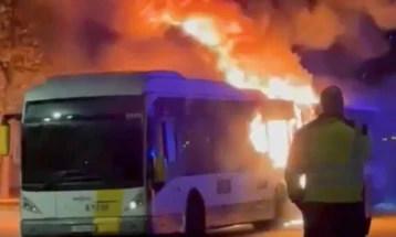 Është djegur një autobus me tifozë të 