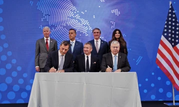 Американската компанија „ExxonMobil“, заедно со „Energean“ и „HELLENiQ ENERGY“ ќе истражуваат јаглеводороди во Јонското Mоре