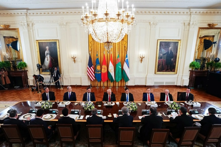 Средба на Трамп со лидерите на Казахстан, Киргистан, Таџикистан, Туркменистан и Узбекистан