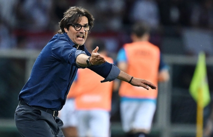 Медиуми: Ваноли седнува на клупата на Фиорентина