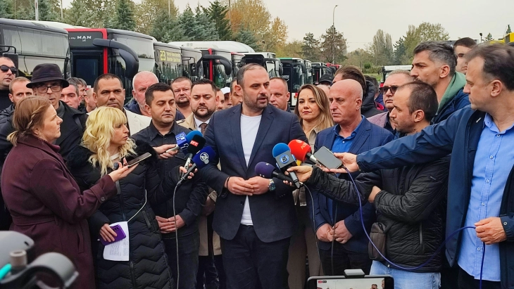 Gjorgjievski: Nga e hëna, 55 autobusë privatë do ta përforcojnë transportin publik në Shkup