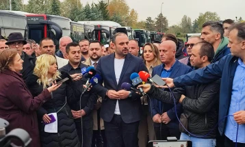 Gjorgjievski: Nga e hëna, 55 autobusë privatë do ta përforcojnë transportin publik në Shkup