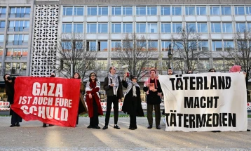 Пропалестински активисти упаднаа во зградата на ЗДФ во Берлин