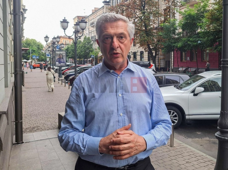 Гранди го предупреди Берлин: Помалку помош значи повеќе бегалци