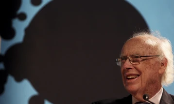 Nobel laureate Watson, who co-discovered structure of DNA, dies at 97