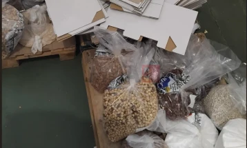 Fruta arrore dhe erëza me një deri dy vjet afat të skaduar, AUV konfiskoi dhe asgjësoi pothuajse 37 ton ushqim javën e kaluar