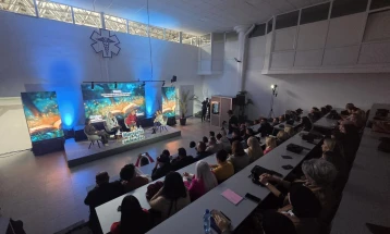 Education Ministry's panel in Tetovo: Technology can support learning, but it cannot replace teachers