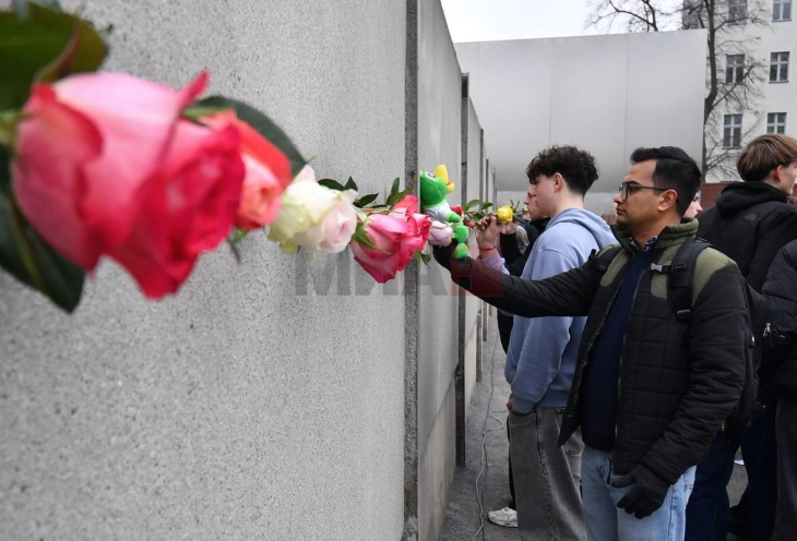 Одбележани 36 години од падот на Берлинскиот ѕид