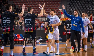 Вардар перфектен, прв пораз за Алкалоид