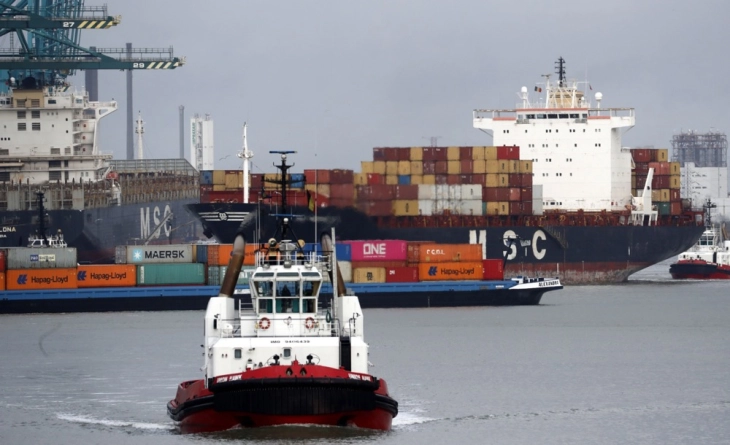 Кина ги укина специјалните пристанишни такси за американските бродови