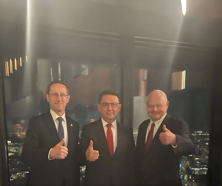 Гувернерот Славески на Седмата заедничка конференција на централните банки на Полска и Унгарија