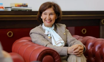 Presidentja Siljanovska-Davkova për vizitë në Resnjë