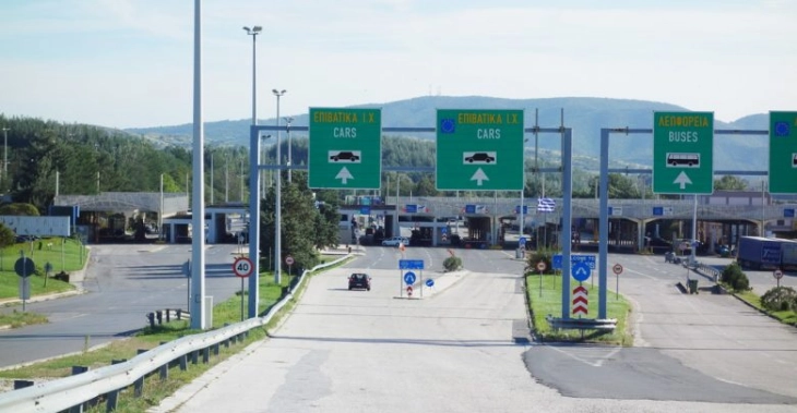 Traffic: Dry roads, no border delays