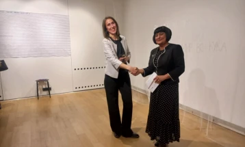 Во Загреб отворена изложба на Марија Сотировска Богдановска