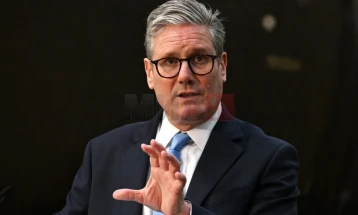 Британскиот министер за здравство негира дека има заговор за смена на Стармер