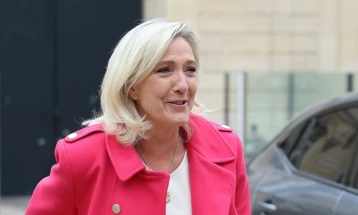 Politiko: Le Pen nuk do të kandidojë për presidente nëse gjykata e konfirmon ndalesën për zgjedhje