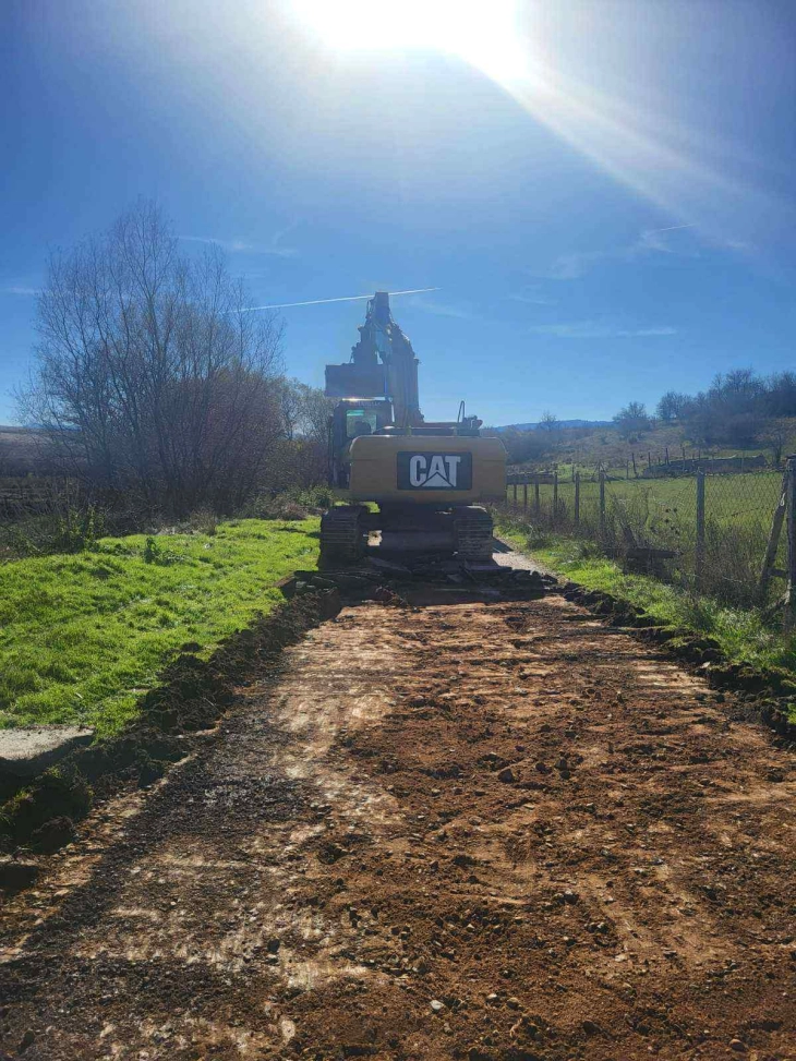 Започна реконструкцијата на локалниот пат Умлена – Робово