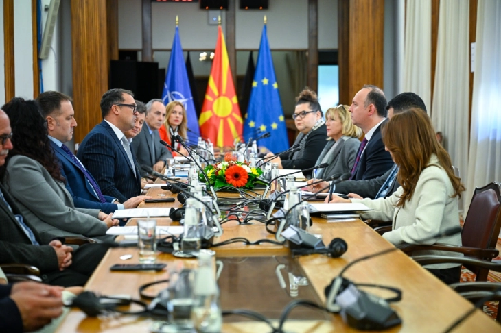 Средба на Гаши со Унијата на синдикати во високото образование