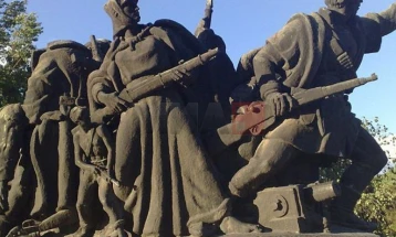 Qyteti i Shkupit duke shprehur nderime dhe mirënjohje feston 13 Nëntorin – Ditën e Çlirimit