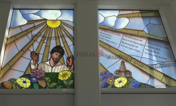 Сонот за Тоше се претвори во импресивен витраж на Гумење во Крушево