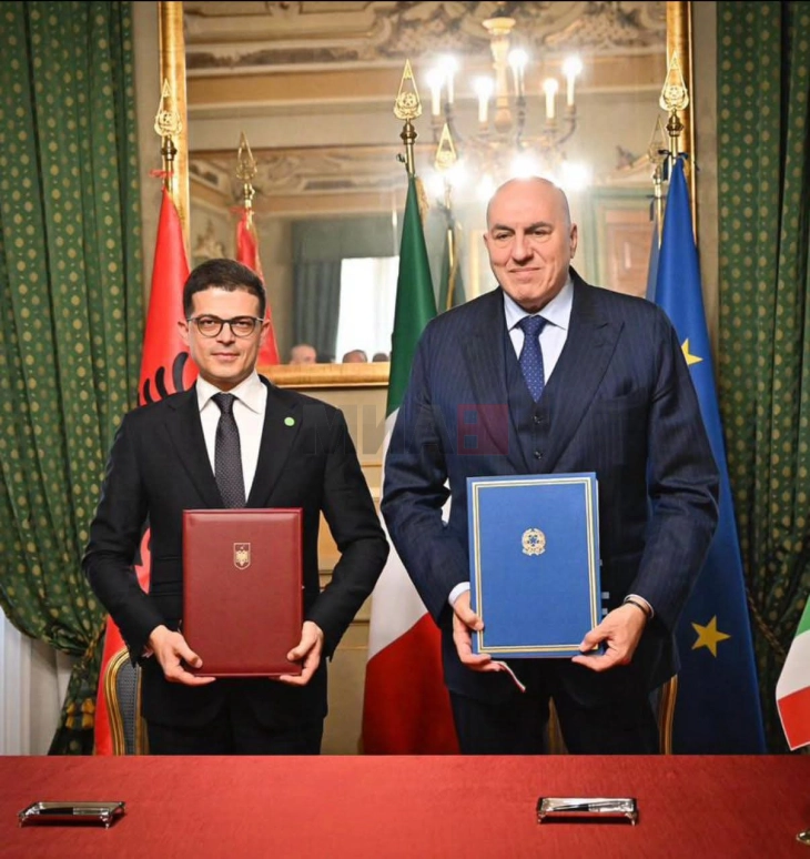 Shqipëria dhe Italia do të ndërtojnë shtatë anije në Pashaliman, afër Vlorës