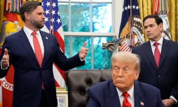 Џ.Д. Венс ги отфрли шпекулациите за соперништво со Рубио