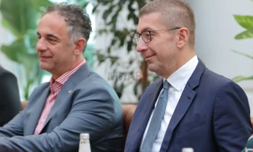 Mickoski: Është realizuar transplantimi i parë i kornesë në shëndetin publik në vendin tonë