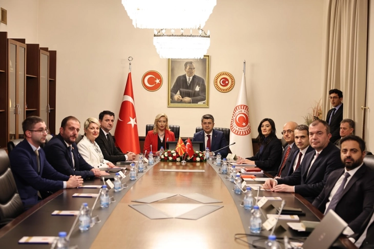 Димовска во посета на Големото национално собрание на Туркије