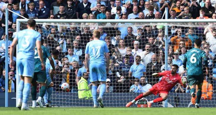 Карагер: Манчестер сити никогаш нема да биде поголем од Манчестер јунајтед