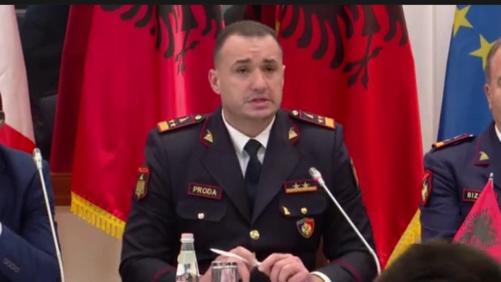 За десет месеци албанската полиција уништила над 200 илјади стебла марихуана